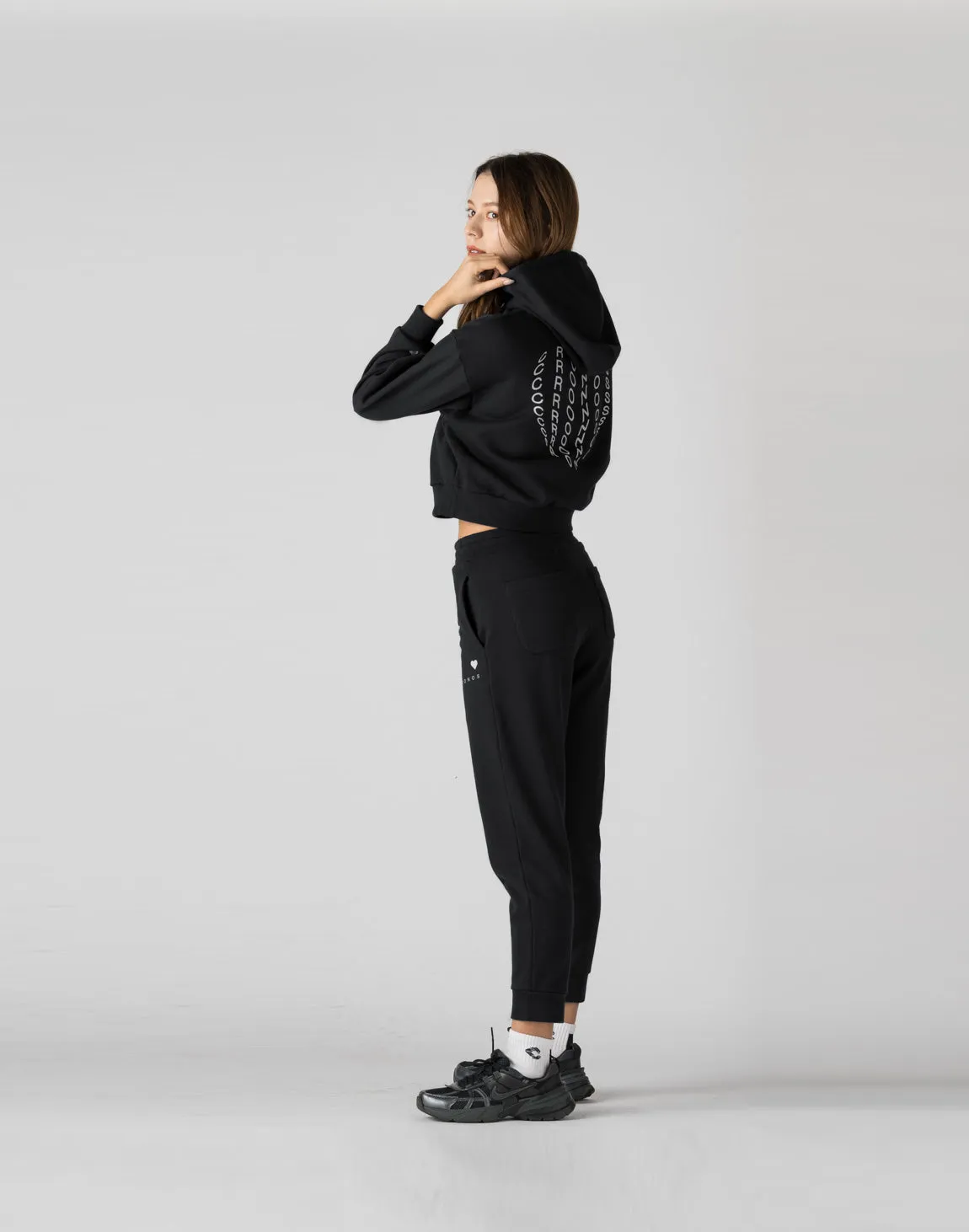 CRONOS WOMEN HEART LOGO SWEAT PANTS【BLACK】
