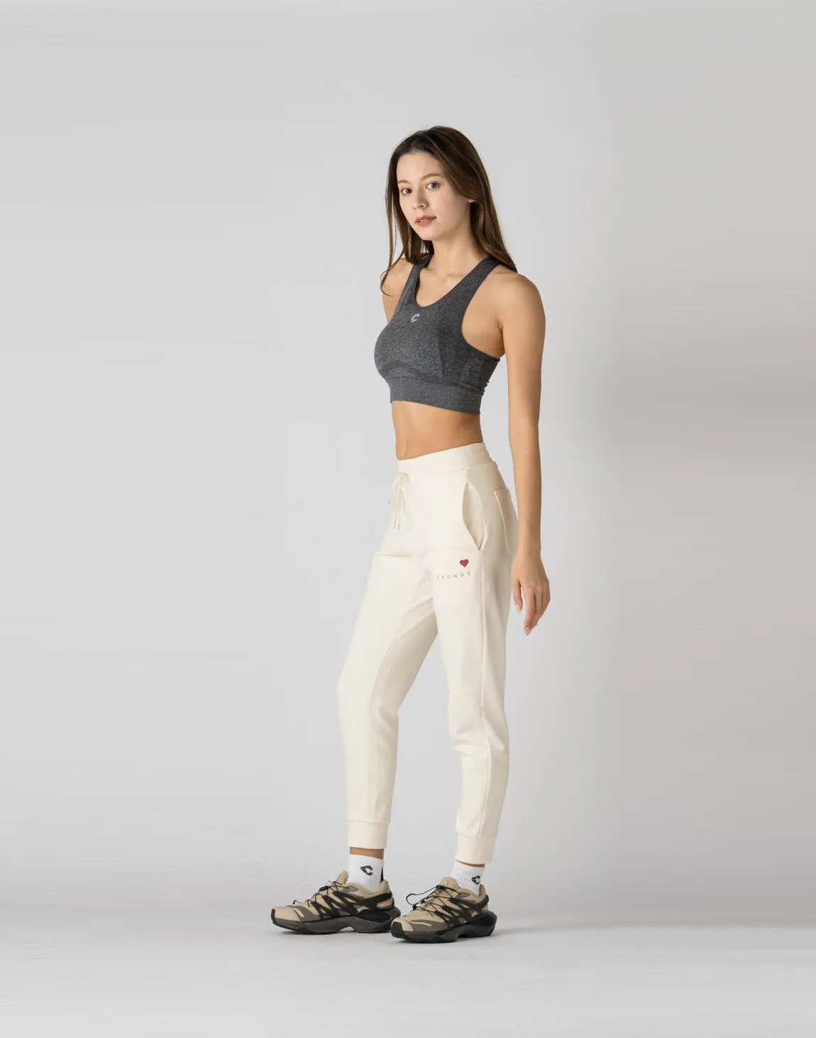 CRONOS WOMEN HEART LOGO SWEAT PANTS【WHITE】