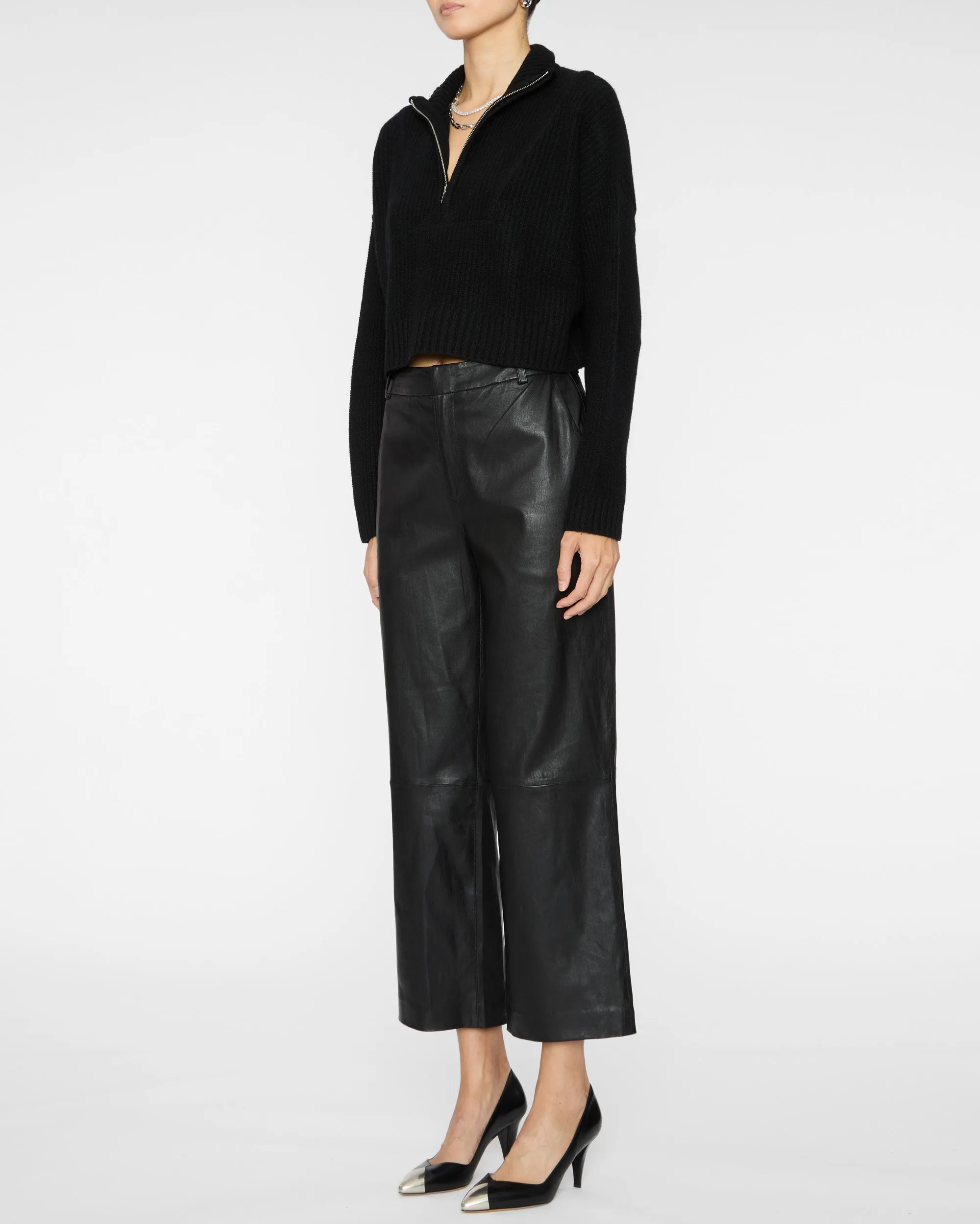 Cropped Hampton Cashmere Sweater in Black
