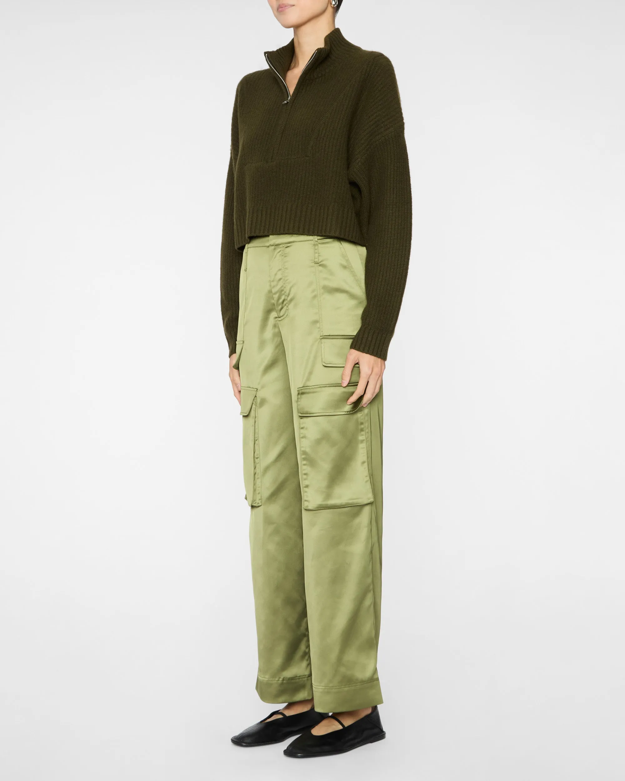 Cropped Hampton Cashmere Sweater in Olive