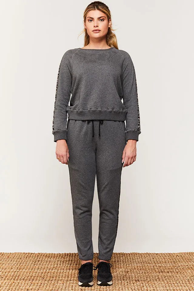 Jill heather grey w/leopard stripe joggers