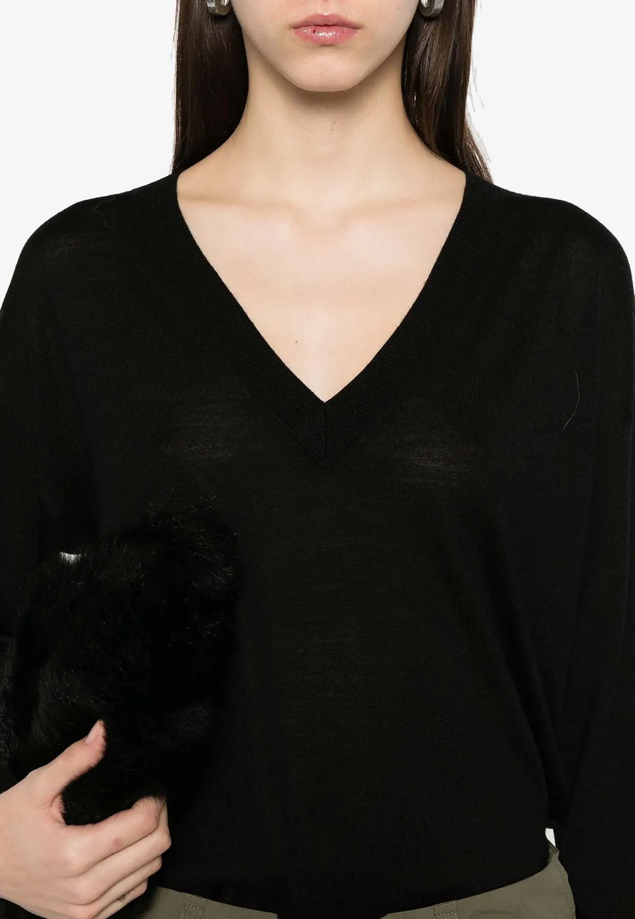Linfa V-Neck Wool Blend Sweater