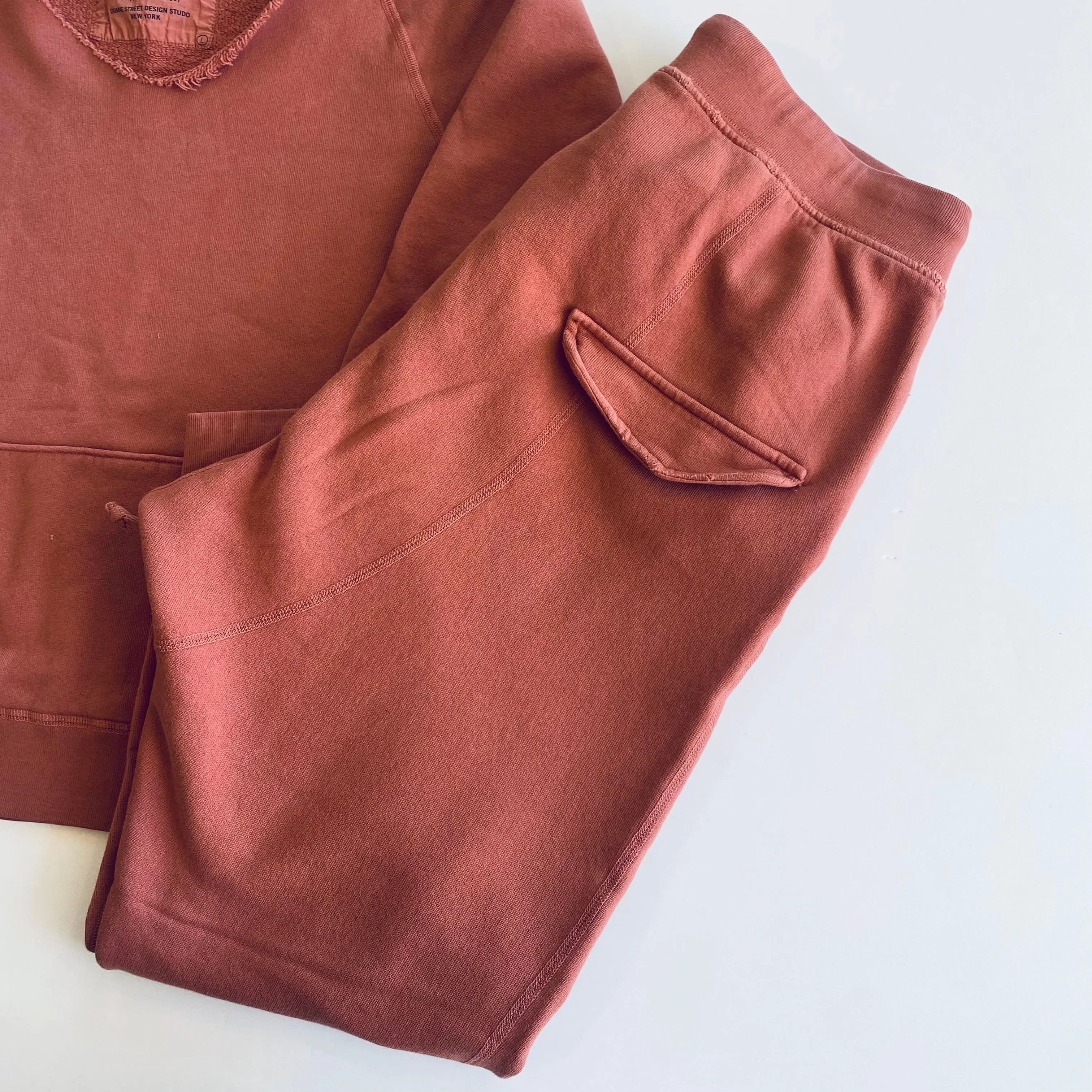 NILI LOTAN Issue 2609988 Clay Distressed Raw Scoop Neck Sweat Set Size Large