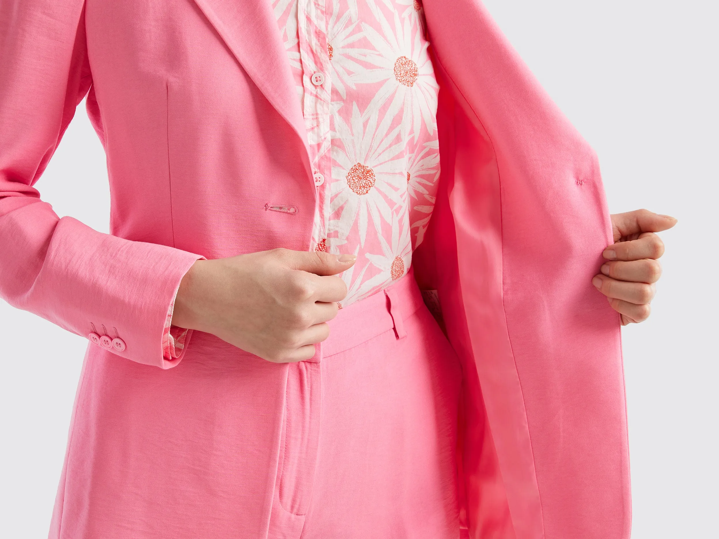 Notched Lapel Collar Solid Blazer