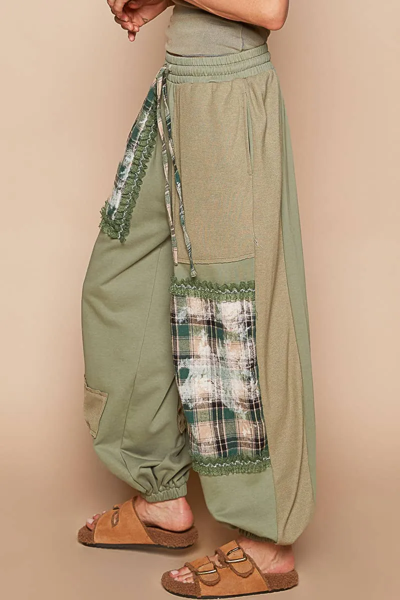 POL Plaid contrast french terry jogger pants: MATCHA