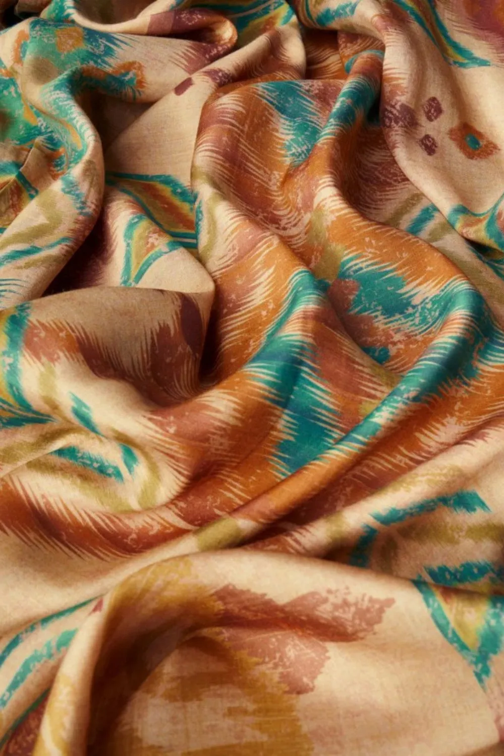 POWDER KIMONO CREAM IKAT