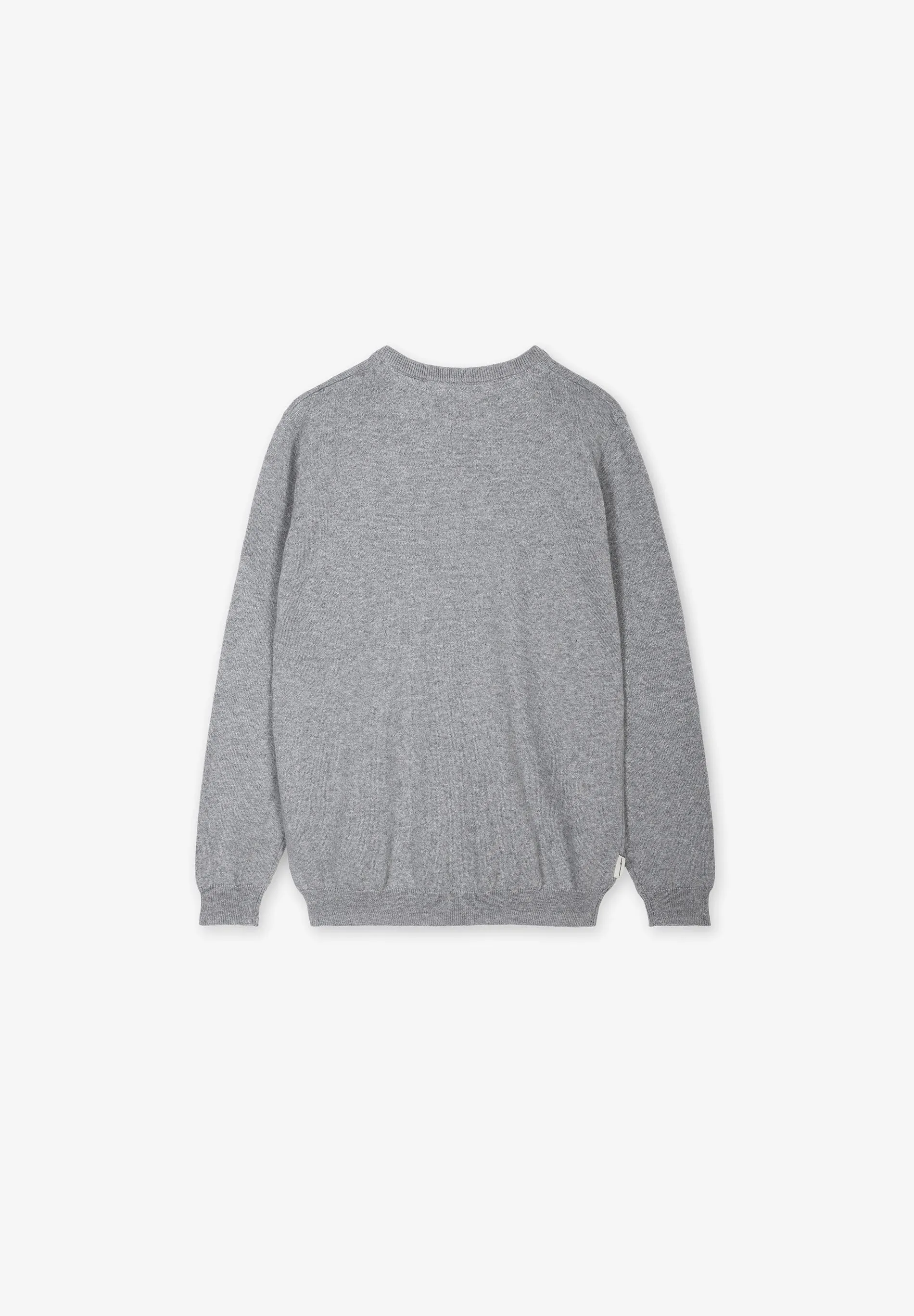 SWEATER GOLA EM BICO COM LOGÓTIPO