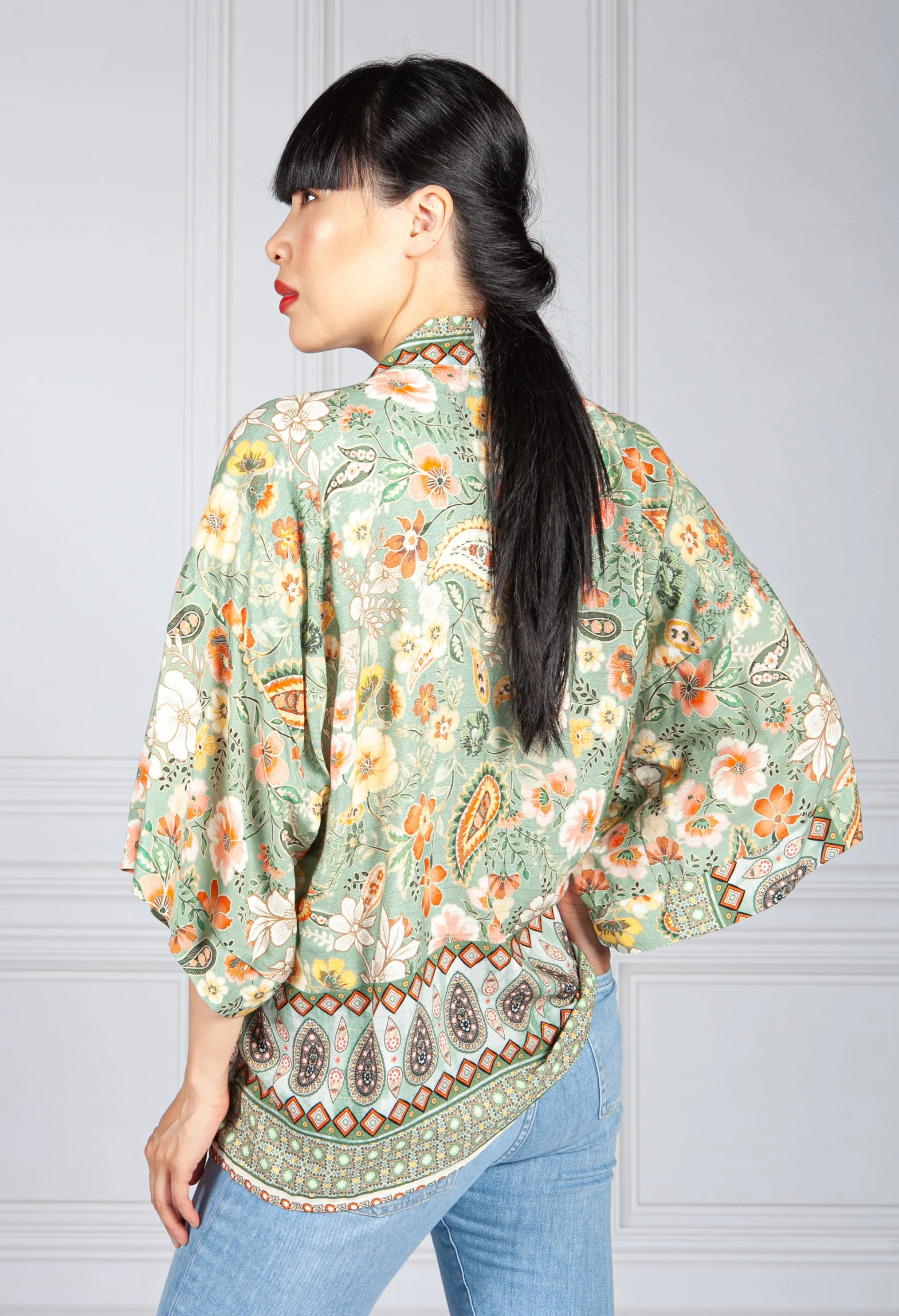 Vintage Floral Kimono Style Cardigan in Green