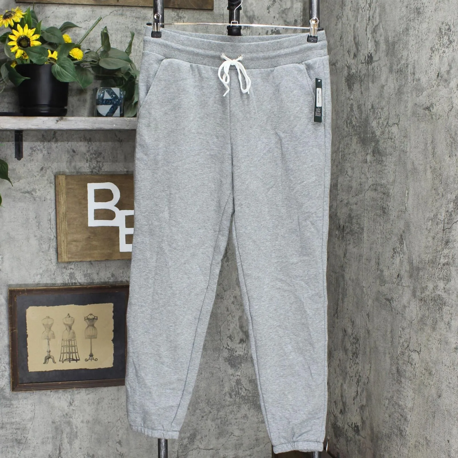 Wild Fable Women's High-Rise Vintage Jogger Sweatpants 548340